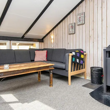 5 Person In Hemmet-by Traum Hemmet